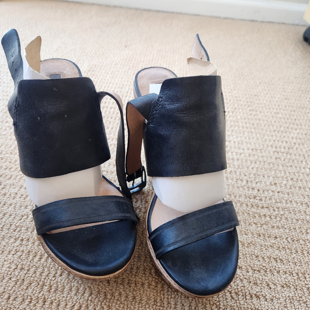 Black Leather Women's Sandals